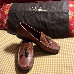 Cole Haan Brown leather tassel loafers Women’s size 7